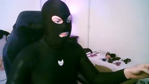 latexminheadroom online show from 23, 7, 2026