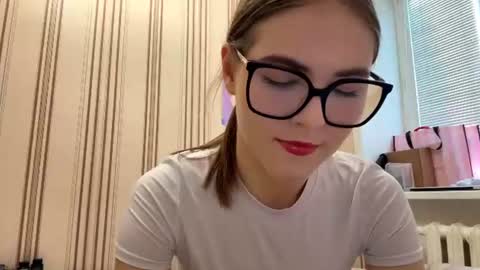Mia online show from 25, 6, 2026