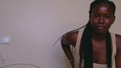 latiffaah_xx online show from 10, 2, 2026