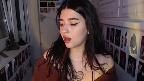 Snapshot of latina_mia chatting on 16, 12, 2024 miiiiiiaaaa online show from 16, 12, 2024