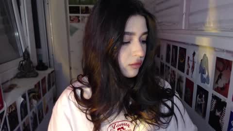 Snapshot of latina_mia chatting on 7, 1, 2025 miiiiiiaaaa online show from 7, 1, 2025