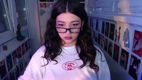 Snapshot of latina_mia chatting on 18, 1, 2025 miiiiiiaaaa online show from 18, 1, 2025