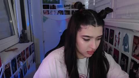 Snapshot of latina_mia chatting on 9, 2, 2025 miiiiiiaaaa online show from 9, 2, 2025