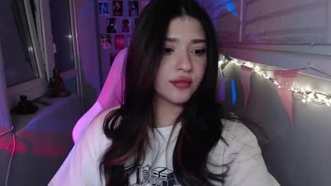 Snapshot of latina_mia chatting on 23, 2, 2025 miiiiiiaaaa online show from 23, 2, 2025