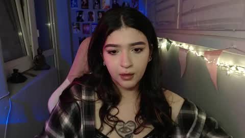 Snapshot of latina_mia chatting on 25, 2, 2025 miiiiiiaaaa online show from 25, 2, 2025