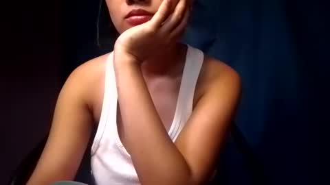 latina_shaine online show from 25, 5, 2026