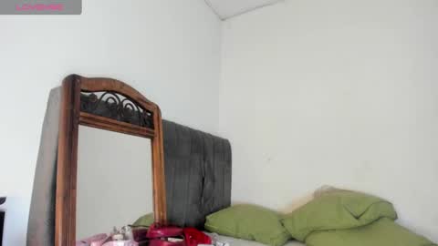 angelina  online show from 17, 9, 2025