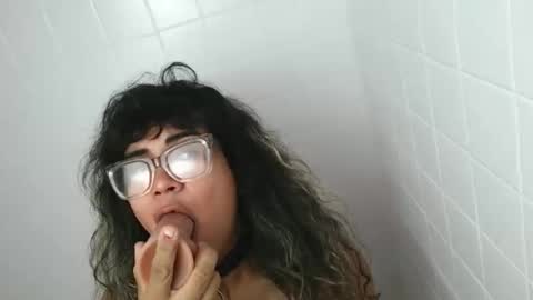 Snapshot of latinatgirldoll chatting on 29, 3, 2026 latinatgirldoll online show from 29, 3, 2026