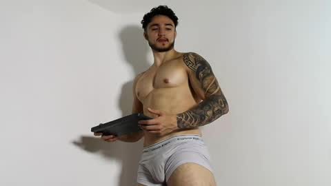 Snapshot of latinboyvip_ chatting on 4, 6, 2026 LatinBoyVIP Colombian online show from 4, 6, 2026