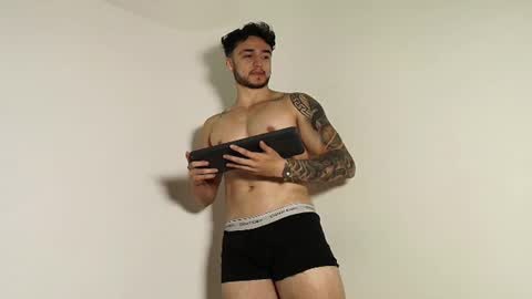 Snapshot of latinboyvip_ chatting on 17, 7, 2026 LatinBoyVIP Colombian online show from 17, 7, 2026