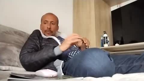 latinhardfucker1980 online show from 4, 1, 2025