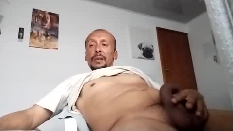 latinhardfucker1980 online show from 17, 1, 2025