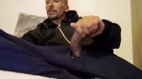 latinhardfuker1980 online show from 1, 2, 2025