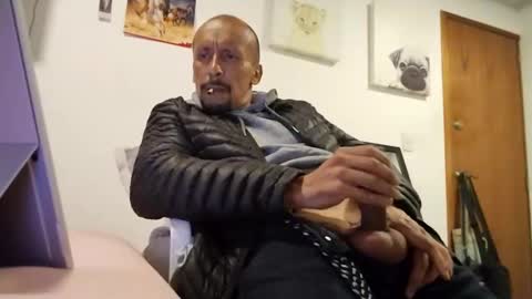 latinhardfuker1980 online show from 5, 2, 2025