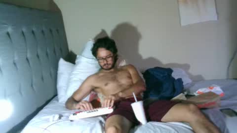 latinincognito online show from 8, 4, 2026