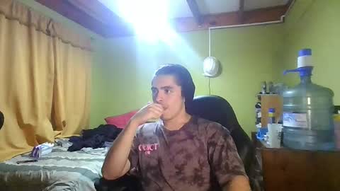 Snapshot of latinn_babe chatting on 25, 3, 2026 latinn_babe online show from 25, 3, 2026