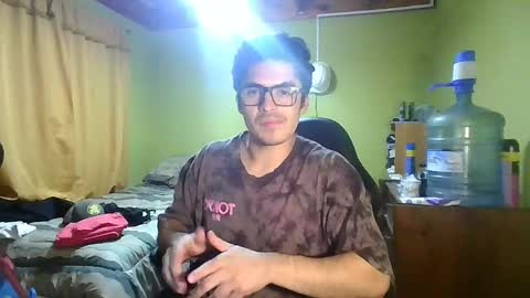 Snapshot of latinn_babe chatting on 28, 3, 2026 latinn_babe online show from 28, 3, 2026
