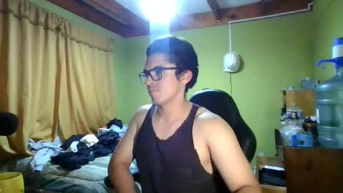 Snapshot of latinn_babe chatting on 28, 4, 2026 latinn_babe online show from 28, 4, 2026