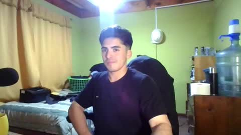 Snapshot of latinn_babe chatting on 20, 5, 2026 latinn_babe online show from 20, 5, 2026