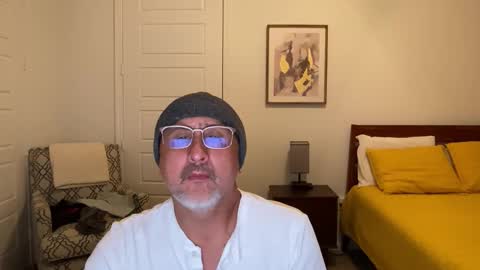 QS - INDEPENDENT MODEL online show from 9, 11, 2025