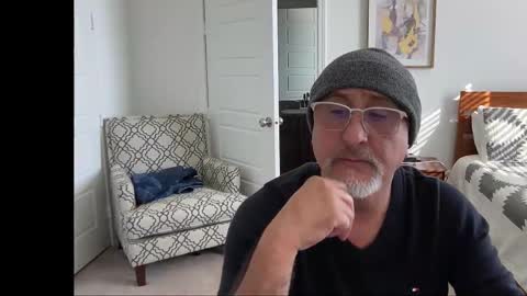 QS - INDEPENDENT MODEL online show from 16, 1, 2026