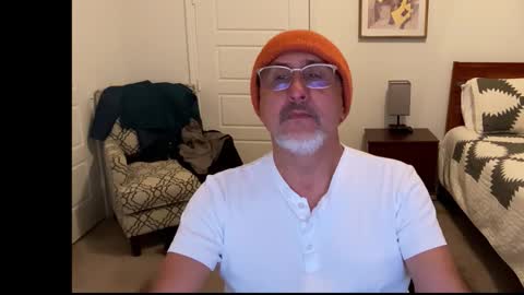 QS - INDEPENDENT MODEL online show from 18, 1, 2026