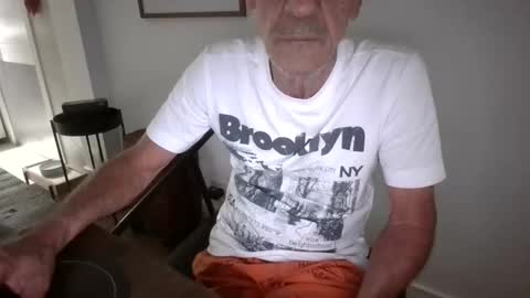 Snapshot of latinobra chatting on 10, 5, 2026 latinobra online show from 10, 5, 2026