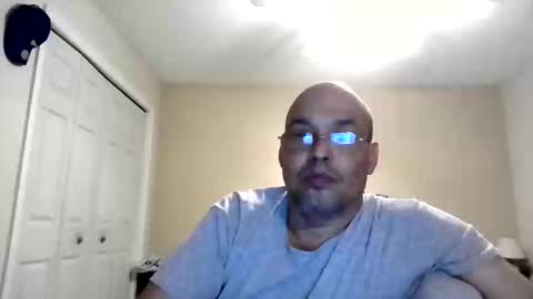 Snapshot of latinoinfla chatting on 9, 5, 2026 latinoinfla online show from 9, 5, 2026