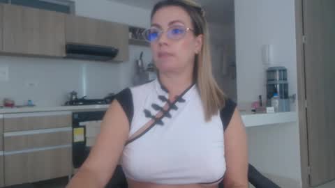 latinpaprika online show from 16, 2, 2025