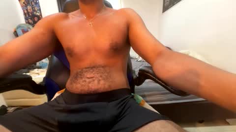 Snapshot of latinpecs69 chatting on 10, 5, 2026 latinpecs69 online show from 10, 5, 2026