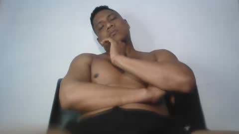 Snapshot of latinrayf chatting on 23, 10, 2025 latinrayf online show from 23, 10, 2025