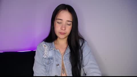 Snapshot of lau_24 chatting on 14, 1, 2025 lau_24 online show from 14, 1, 2025