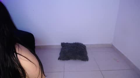 Snapshot of lau_24 chatting on 2, 2, 2025 lau_24 online show from 2, 2, 2025