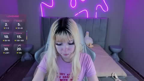 laukyubey1 online show from 11, 10, 2025