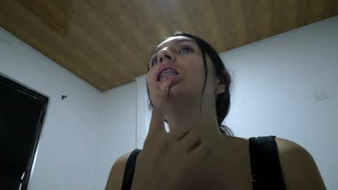 laura  online show from 13, 7, 2026