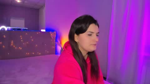 Laura online show from 11, 4, 2026