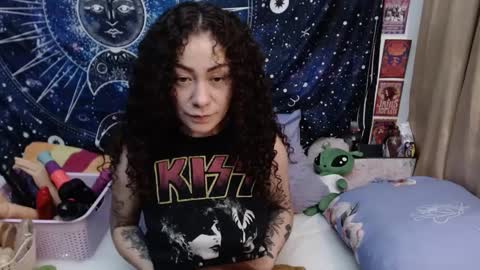 Snapshot of laura_anal_ chatting on 6, 12, 2024 Wen online show from 6, 12, 2024