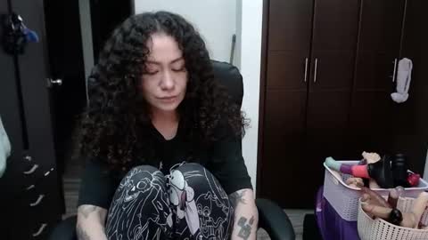 Snapshot of laura_anal_ chatting on 31, 1, 2025 Wen online show from 31, 1, 2025