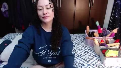 Snapshot of laura_anal_ chatting on 29, 9, 2025 Wen online show from 29, 9, 2025