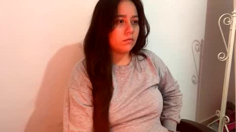 Snapshot of laura_d23 chatting on 11, 9, 2025 laura online show from 11, 9, 2025