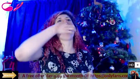 Snapshot of laura_fountain_ chatting on 4, 1, 2025 weedcam Curly Laura OF online show from 4, 1, 2025