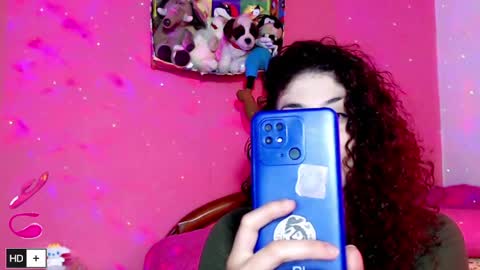 weedcam Curly Laura OF    online show from 7, 4, 2026