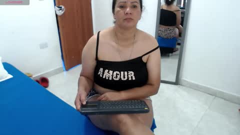 Snapshot of laura_foxx2379 chatting on 15, 4, 2026 laura_foxx2379 online show from 15, 4, 2026
