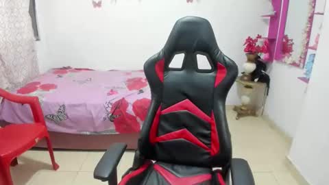 laura_hon11 online show from 3, 5, 2026