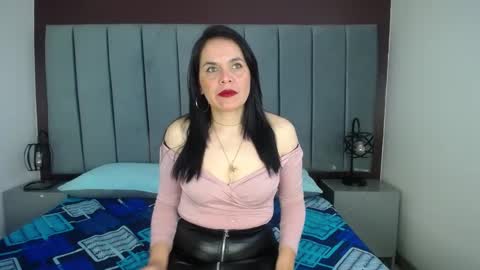 laura hotties online show from 26, 2, 2025