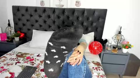 laura hotties online show from 21, 2, 2026