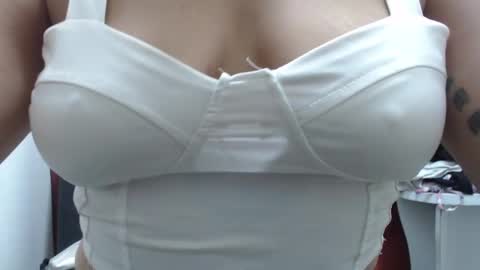  Laura  online show from 12, 9, 2025