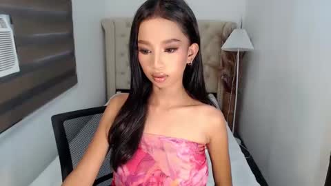 Laura leighxx online show from 9, 1, 2025