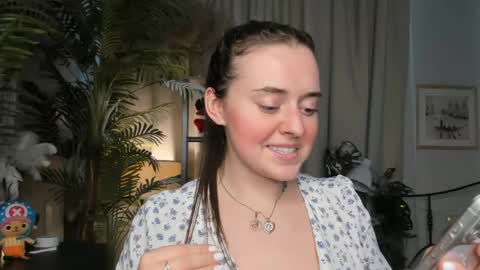 Snapshot of laura_mutti chatting on 3, 5, 2026 Samantha online show from 3, 5, 2026