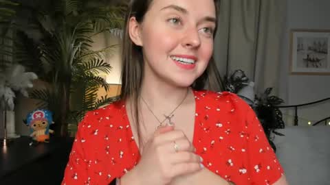 Snapshot of laura_mutti chatting on 8, 5, 2026 Samantha online show from 8, 5, 2026